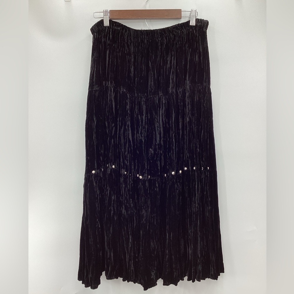 Woman’s Black Velvet Midi Skirt with Stud Details - Picture 3 of 9